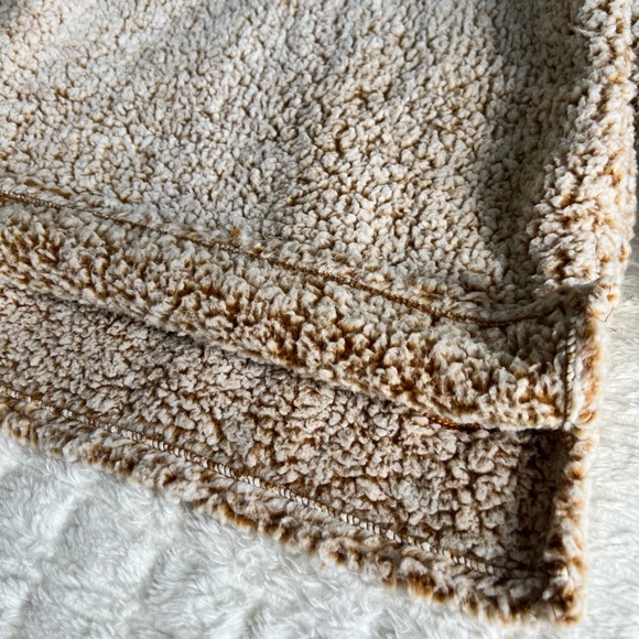 Sweatshirt - Picture 5 of 6